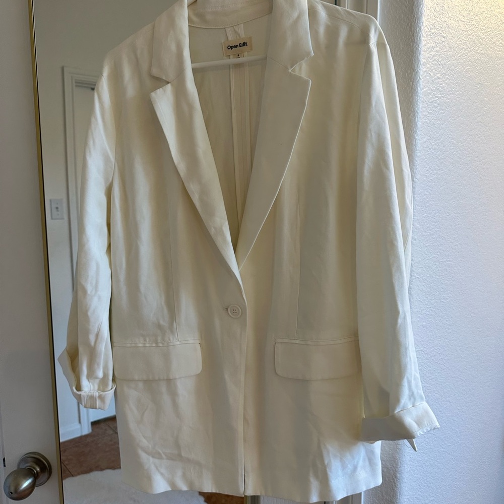 Open Edit White Lightweight Blazer with Notched Lapels